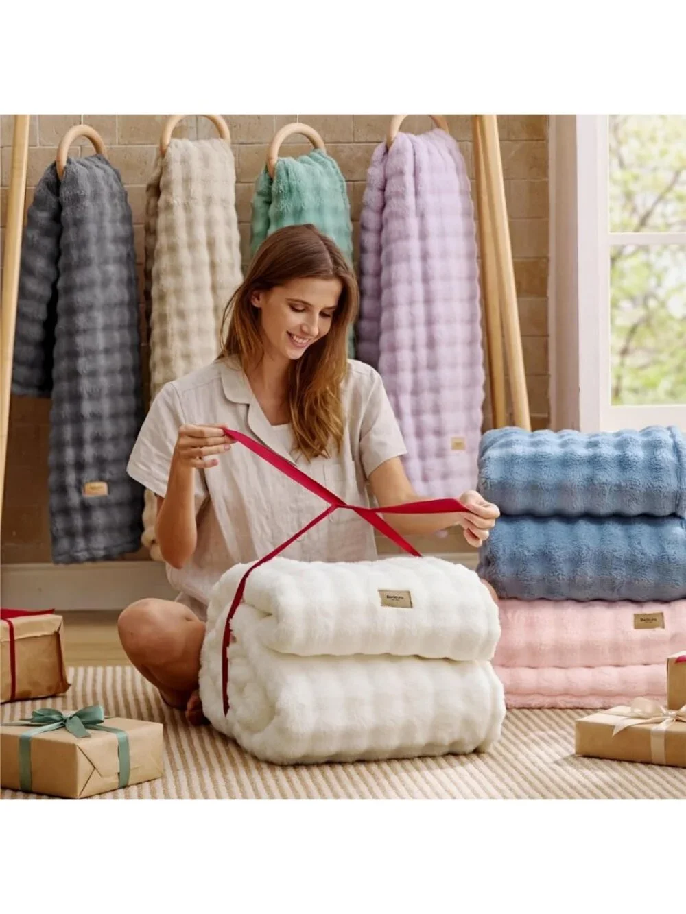 Cozy 3D Fleece Bubble Throw Blanket - Soft Lightweight Off White Sofa Decor